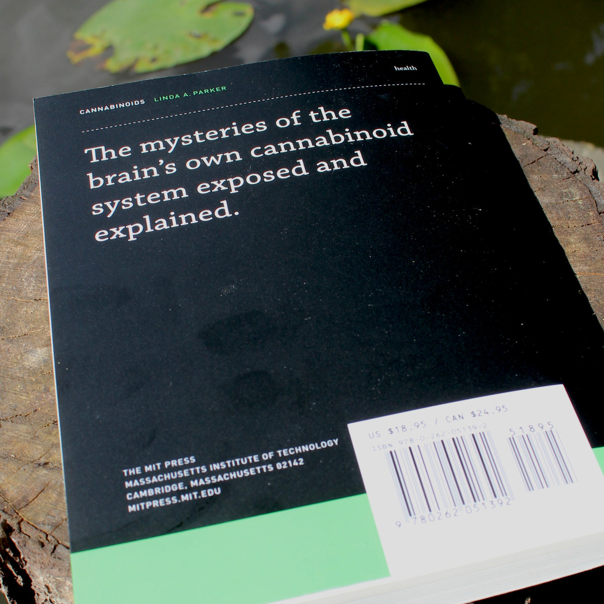 Cannabinoids by Linda A. Parker (MIT Press Essential Knowledge Series)
